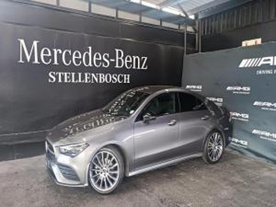 Mercedes-Benz CLA 200 automatic