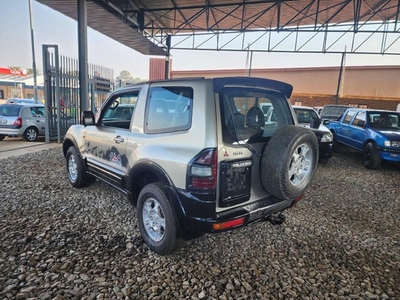 Used Mitsubishi Pajero 3200i DiD 3 Door 4x4 Diesel for sale in Mpumalanga