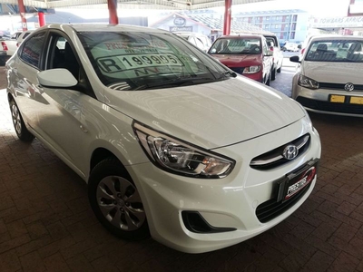 2017 Hyundai Accent 1.6 MOTION with OBLY 79856kms CALL SAM 081 707 3443