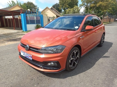 Orange Volkswagen Polo 1.0 Highline DSG with 53000km available now!