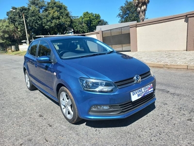 Volkswagen Polo Vivo Hatch 1.6 Comfortline, Blue with 74000km, for sale!