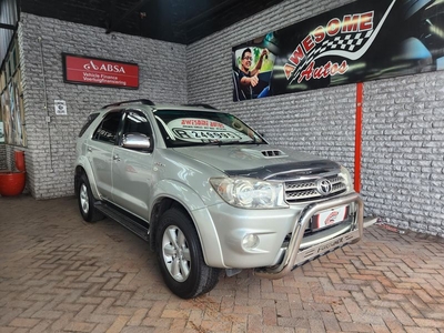 2010 Toyota Fortuner 3.0 D-4D 4x2 AUTO with 198352kms CALL SAM 081 7078 3443