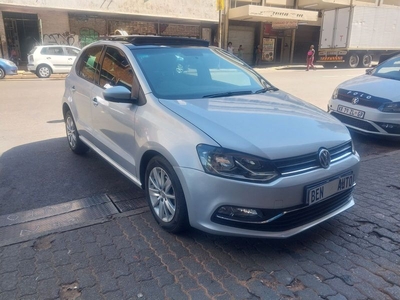 2014 Volkswagen Polo 1.2 TSI Comfortline, Silver with 89000km available now!