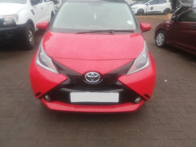 2017 Toyota Aygo 1.0 5-Door, Red with 70000km available now!