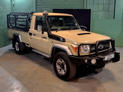 Used Toyota Land Cruiser 79 4.5 4D LX V Single Cab for sale in Free State