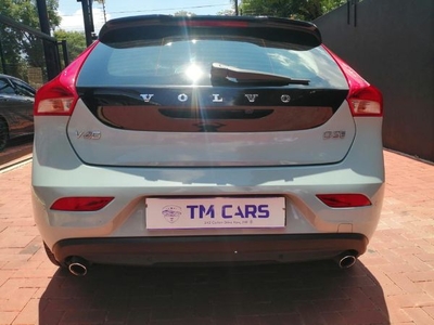 Used Volvo V40 D3 Inscription Auto for sale in Gauteng