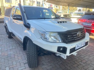 2015 Toyota Hilux 3.0D-4D Xtra Cab Raider Dakar Edition For Sale
