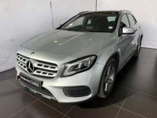 Mercedes-Benz GLA GLA200 auto