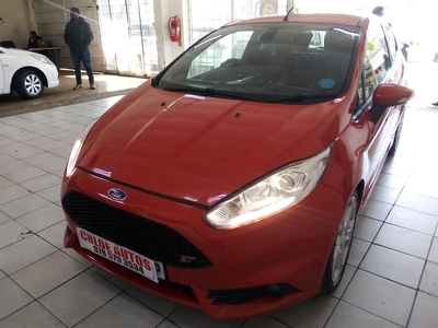 2014 FORD FIESTA St manual RED Color PDC Sensors