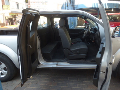 2012 Nissan Navara 2.5 dCi KingCab XE 4x2 Bakkie 89,000km Cloth Seats, SuperCab,