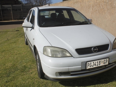 Astra classic CDX 2L 16V, 2003 model, 283 000km, On board computer, Leather seat