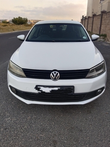 VW Jeta 6 2013 model,transmission manual, petrol.good working cond papers in ord