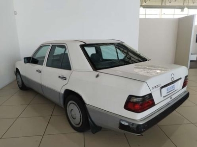 1994 Mercedes-Benz E-Class 200 Auto For Sale in Western Cape, Cape Town