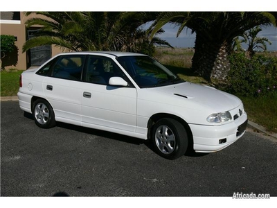 1997 Opel Astra 160iE White