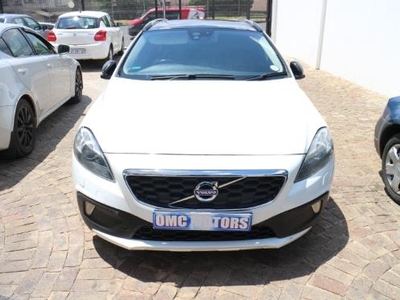 2014 Volvo V40 Cross Country D4 Excel For Sale in Gauteng, Johannesburg