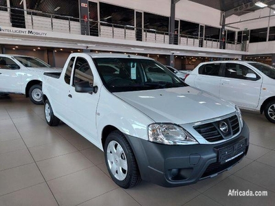 2019 Nissan NP200 1. 6 Safety pack