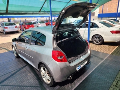 Used Renault Clio III 2.0 RS 20th Edition 3