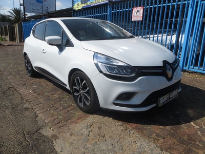 2019 Renault Clio 4 0.9 Turbo Dynamique, White with 118000km available now!
