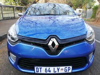 Renault Clio 2017, Manual, 0.9 litres - Johannesburg
