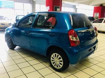 Toyota Echo 2014, Manual - Bhisho