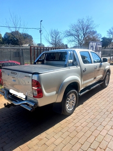2014 Toyota Hilux Legend 45 3.0 Diesel 4×4 Available For Sales!!