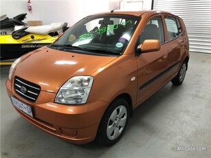 Orange Kia Picanto 1. 0 LX Orange