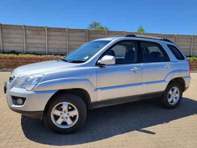 2009 Kia Sportage 2.0 With Sunroof and Leather Interior in Excellent Condition