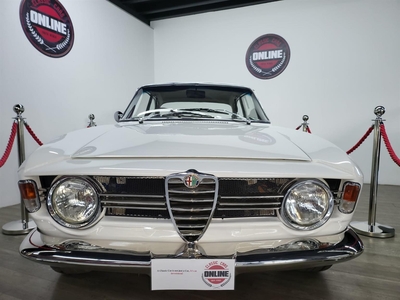 1964 Alfa Romeo Giulia Sprint GT 1600 Stepnose