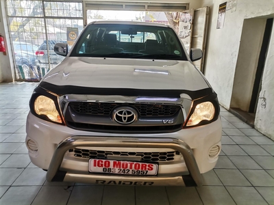 2011 TOYOTA HILUX Petrol Double Cab AUTOMATIC 92,000 Mechanically perfect