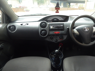 2014 Toyota Etios 1.5 Hatch Cloth Seats, Manual Well Maintained WHITE N