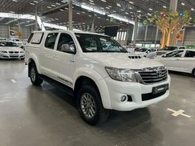 Toyota Hilux 2015, Automatic, 3 litres - Mjejane Lifestyle Estate