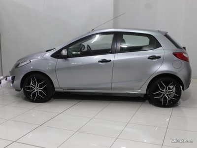 2012 mazda 2 hatch 1. 3 active for sale