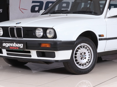 1990 BMW 318i AUTO
