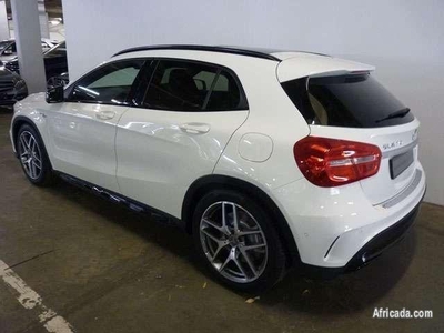 2014 MERCEDES-BENZ A-CLASS White