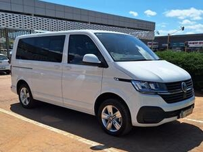 Volkswagen Caravelle 2022, Automatic, 2 litres - Durban