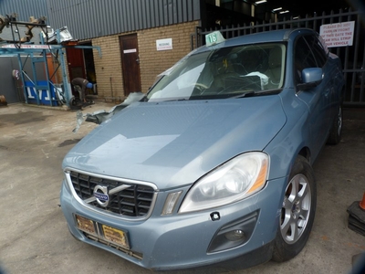 Volvo XC60 2.4d Geartronic AT Grey - 2009 STRIPPING FOR SPARES
