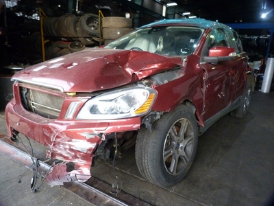 Volvo XC60 T5 D3 Geartronic Elite AT Maroon - 2012 STRIPPING FOR SPARES