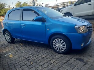 2013 Toyota Etios hatch 1.5 Xs For Sale in Gauteng, Johannesburg