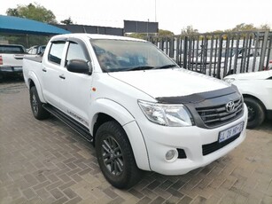 2013 Toyota Hilux 2.5D-4D 4x4 Double Cab Raider Legend 45 For Sale For Sale in Gauteng, Johannesburg