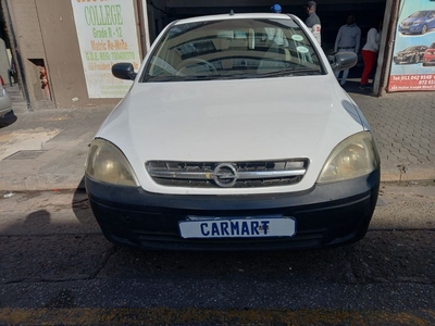 2006 Opel Corsa 1.4 Club, White with 86000km available now!