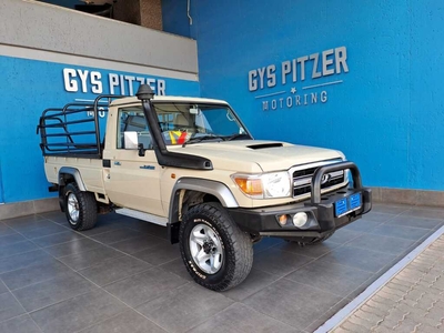 2015 Toyota Land Cruiser 79 4.5D-4D LX V8 For Sale