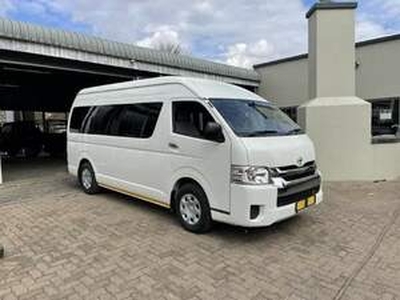 Toyota Hilux 2014, Manual, 2.7 litres - Bloemfontein