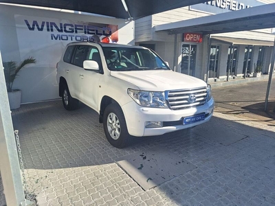 2008 Toyota Land Cruiser 200 4.5 D VX AT, White with 266000km available now!