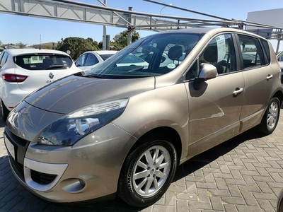 2010 Renault Scenic 1.9 dCi Dynamique + Pack Dynam, Gold with 163572km available now!
