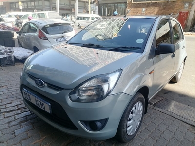 2011 Ford Figo 1.4 Ambiente, Grey with 85000km available now!