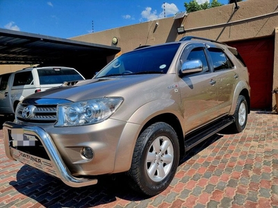 2011 TOYOTA FORTUNER 3.0 D4D (METICULOUSLY MAINTAINED)