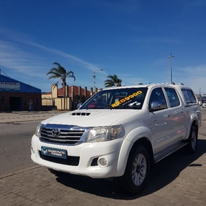 2012 Toyota Hilux 3.0D-4D double cab 4x4 Raider auto For Sale in Eastern Cape, Port Elizabeth