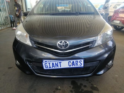 2012 Toyota Yaris 1.3 T3 5-door For Sale in Gauteng, Johannesburg