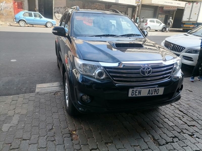 2013 Toyota Fortuner 3.0 D-4D 4x4, Grey with 97000km available now!