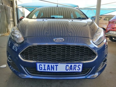 2014 Ford Fiesta 1.4 5-door Ambiente For Sale in Gauteng, Johannesburg